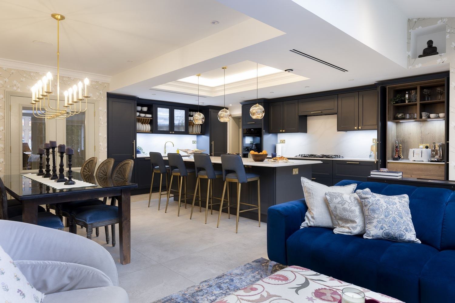 Front of House &mdash; Ruislip